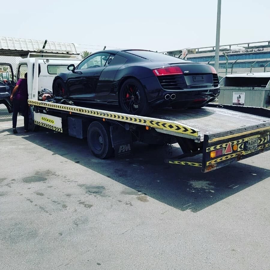 Audi R8 on recovery truck